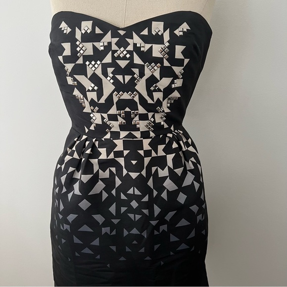 Silence + noise strapless dress with pockets size S - Picture 2 of 6